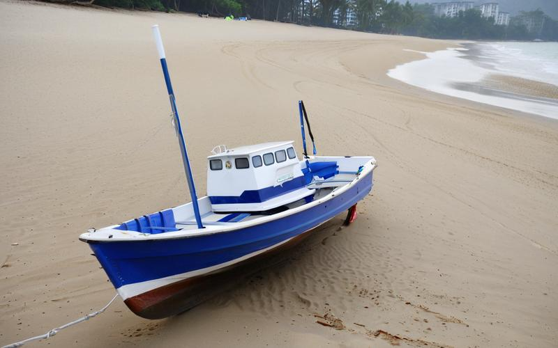 What is the electronic commutation principle of BLDC?